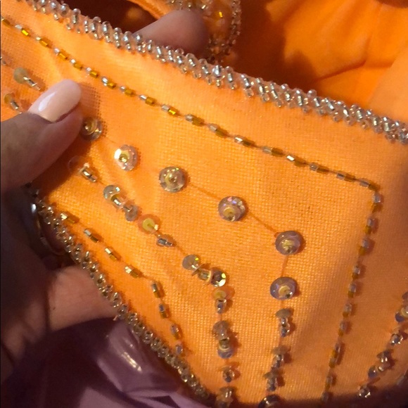 Prom gown - Picture 2 of 7